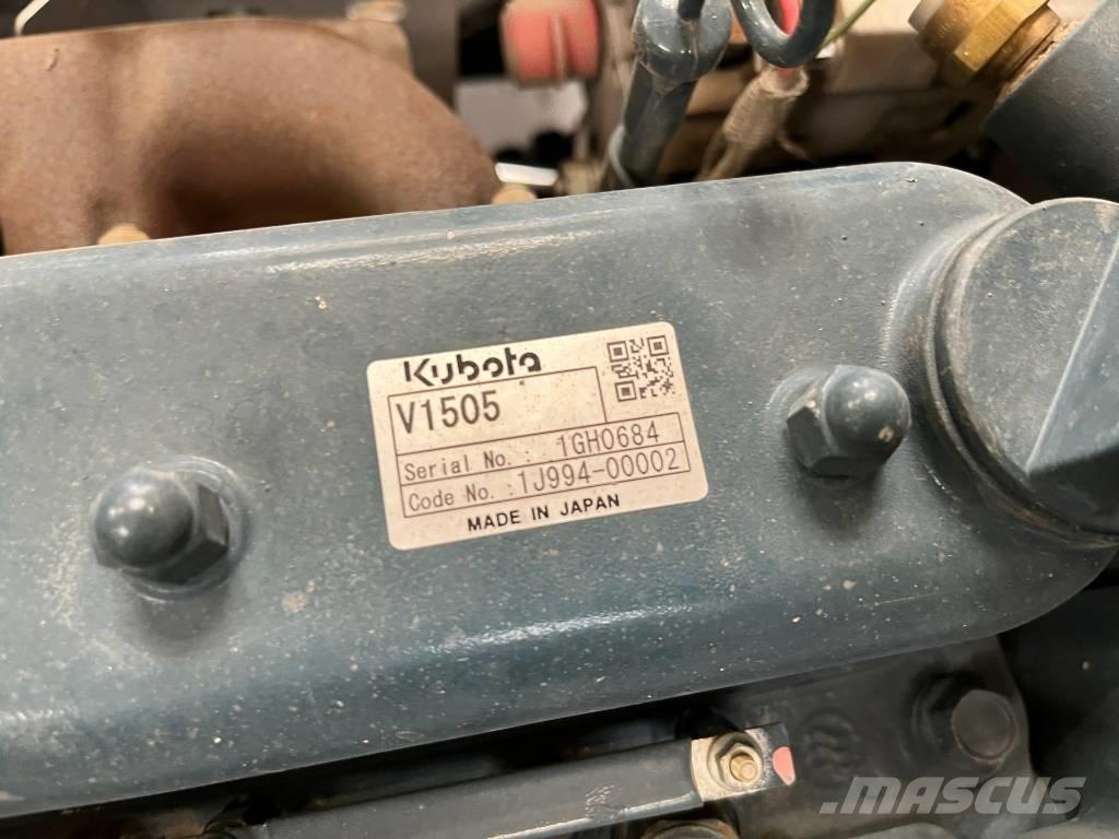 Nilfisk SW 8000 Внутрішні підмітальні машини
