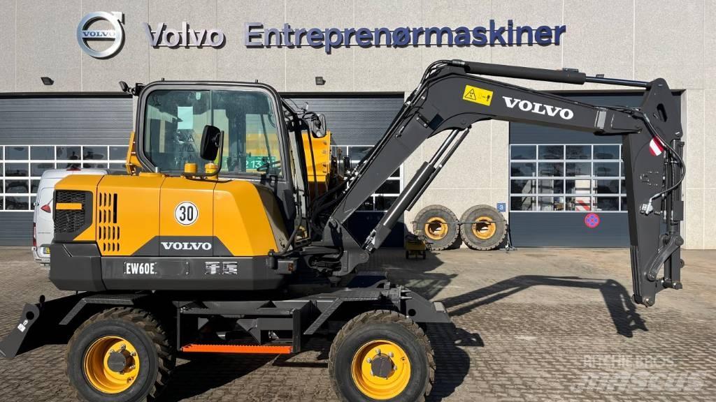 Volvo EW60E Колісні екскаватори