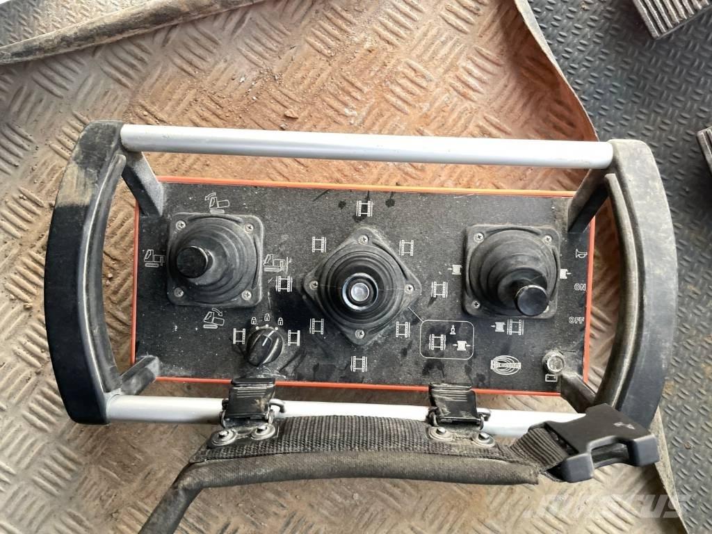 Sandvik Ranger DX800 Свердлильні установки