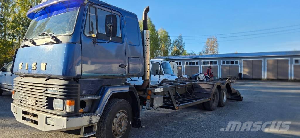 Sisu SM 300 Вантажівки для лісозаготівель
