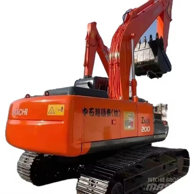 Hitachi ZX 200 Гусеничні екскаватори