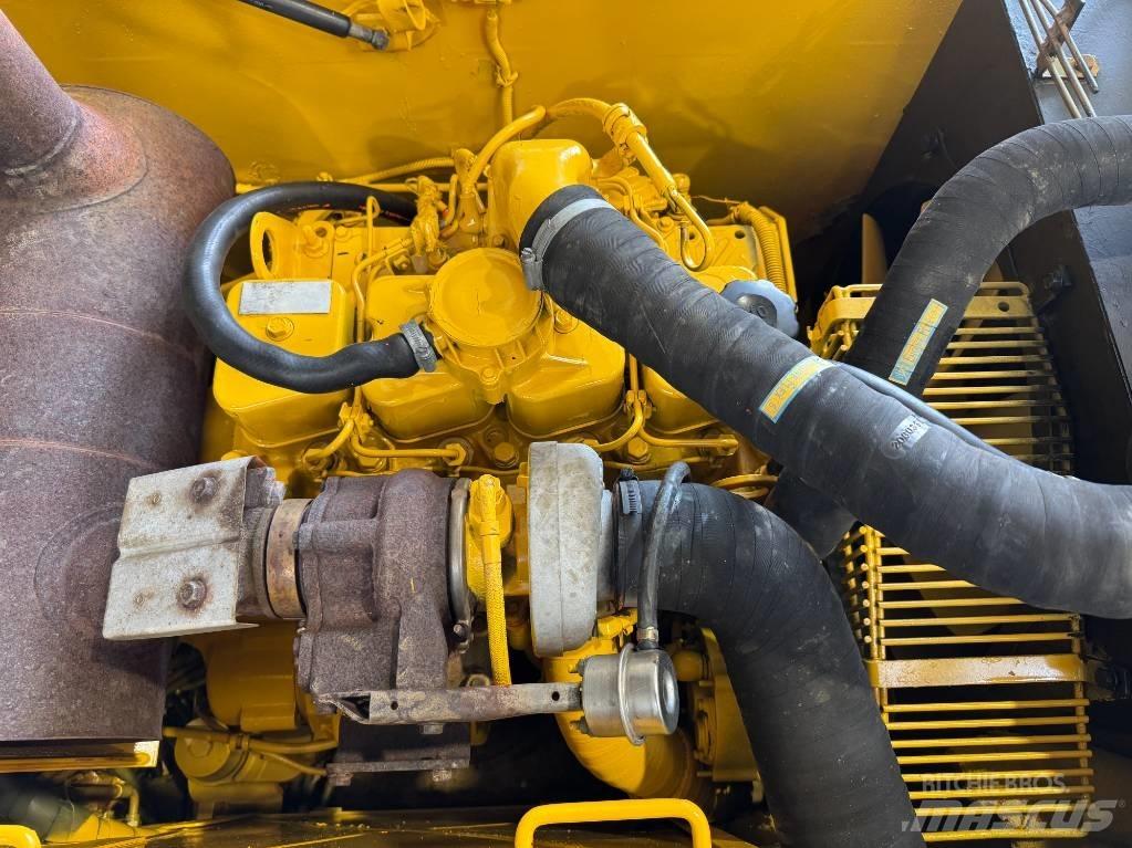 Komatsu PW 160 ES-7K Колісні екскаватори