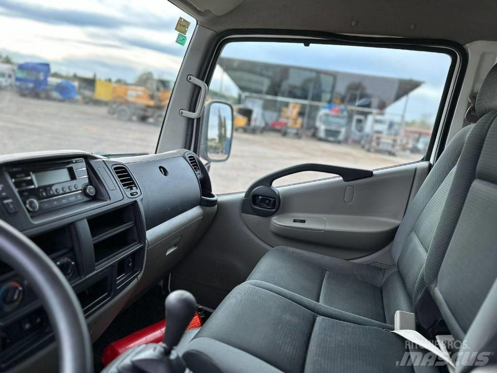 Nissan NT 400 Автокрани