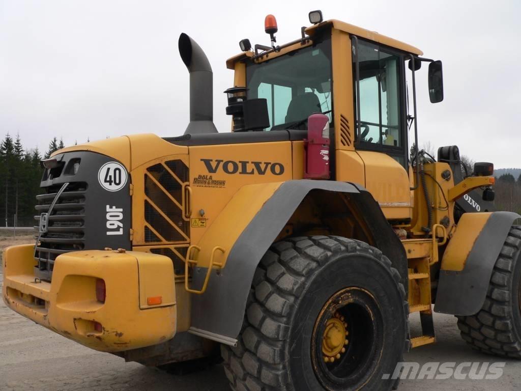 Volvo L 90 F Фронтальні навантажувачі