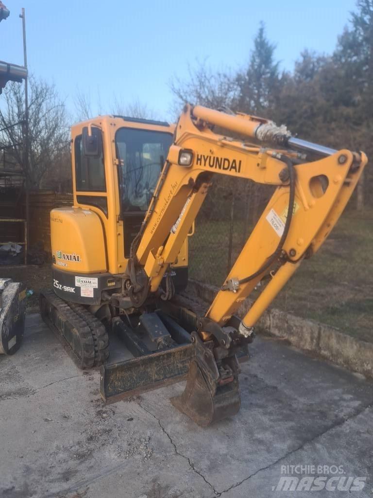 Hyundai R25Z-9 AK Міні-екскаватори < 7т