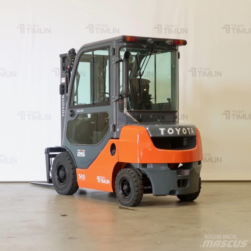 Toyota 52-8FDF25 Дизельні навантажувачі
