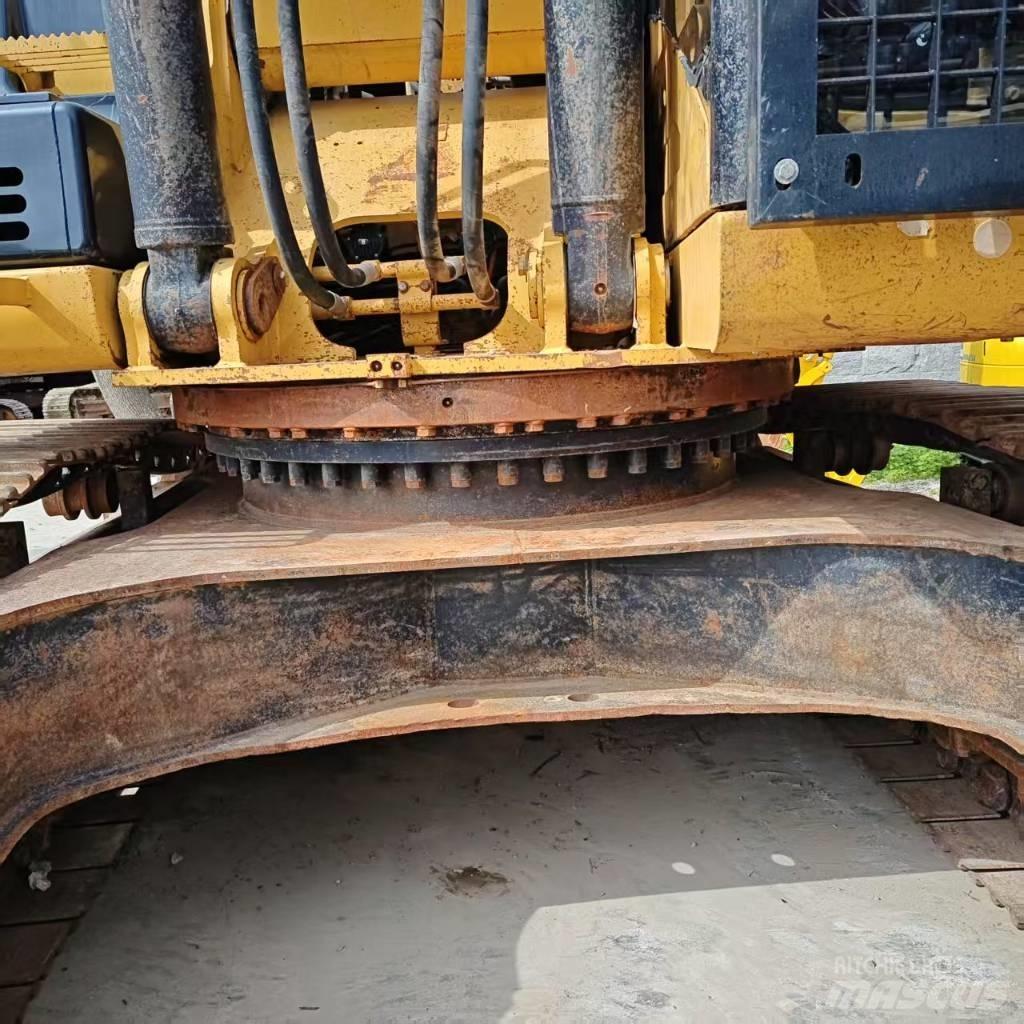 CAT 336 D2 Гусеничні екскаватори