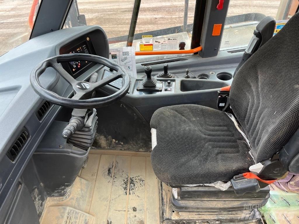 Doosan DA 30 Зчленовані самоскиди