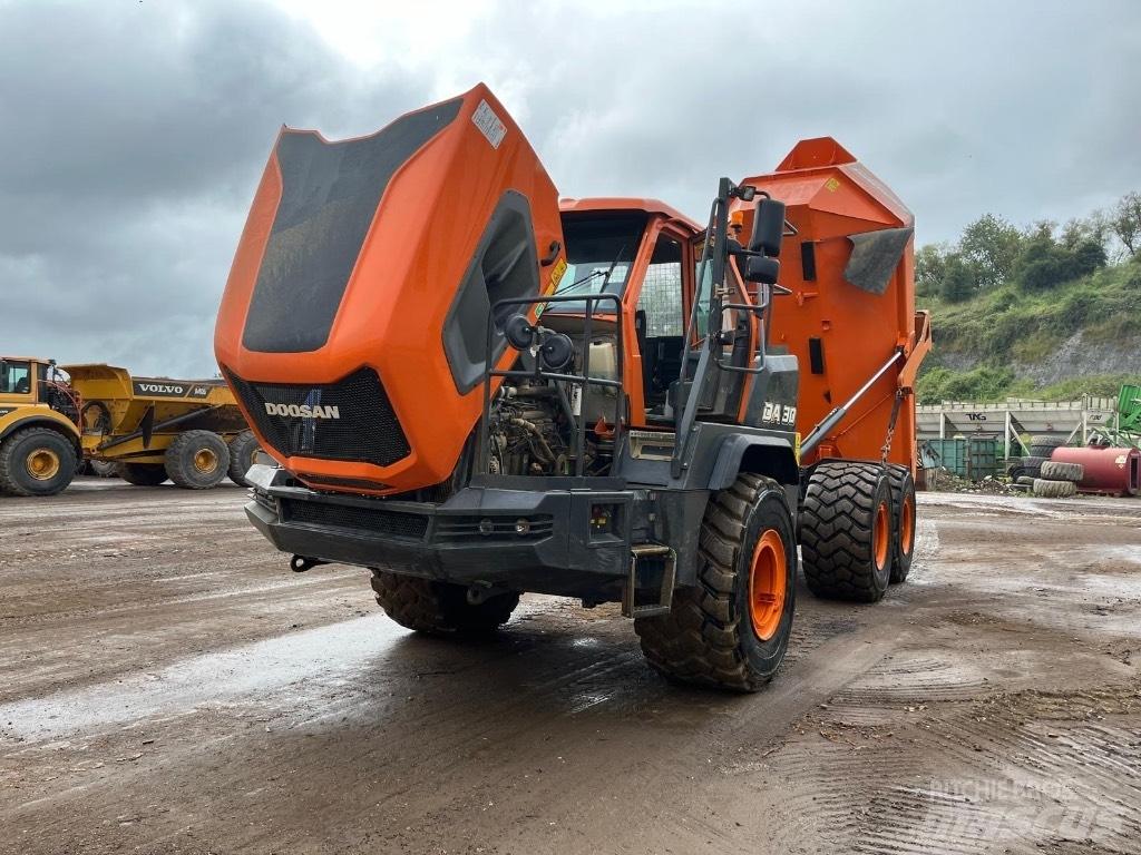 Doosan DA 30 Зчленовані самоскиди