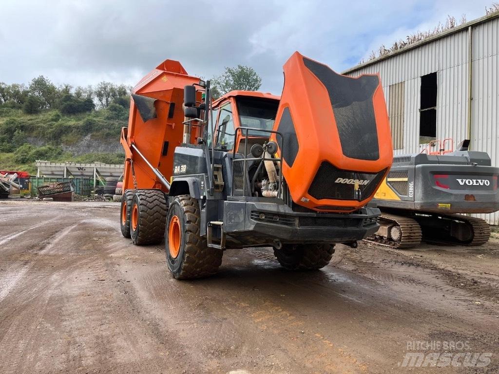 Doosan DA 30 Зчленовані самоскиди