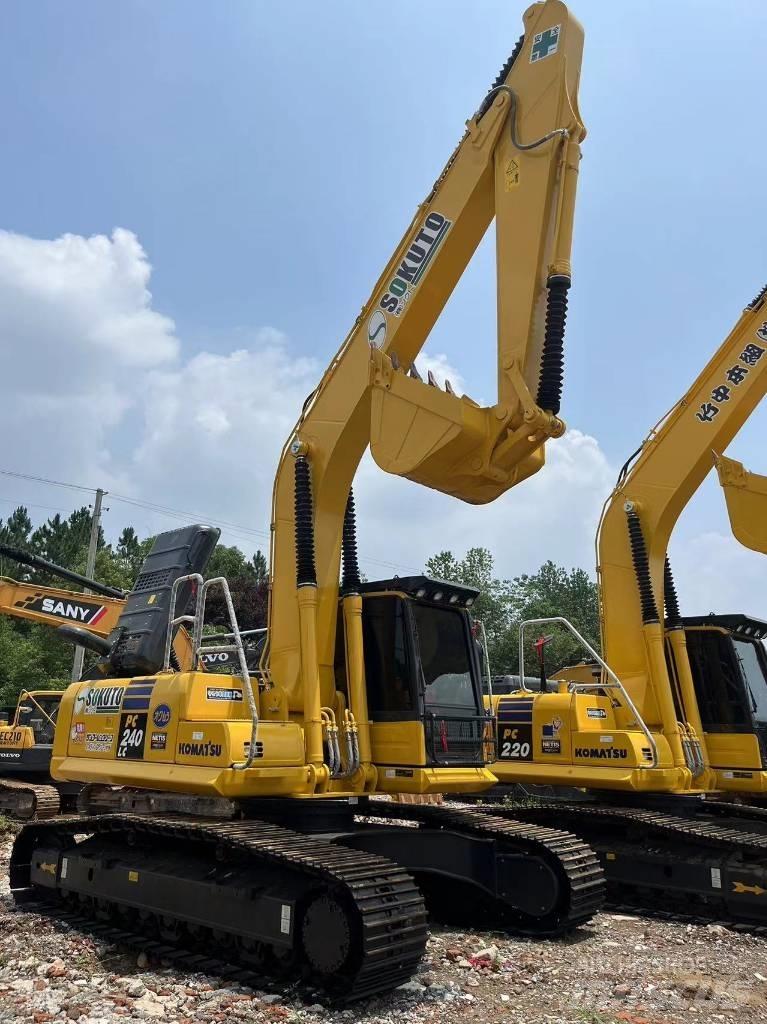 Komatsu PC 240-8 Гусеничні екскаватори