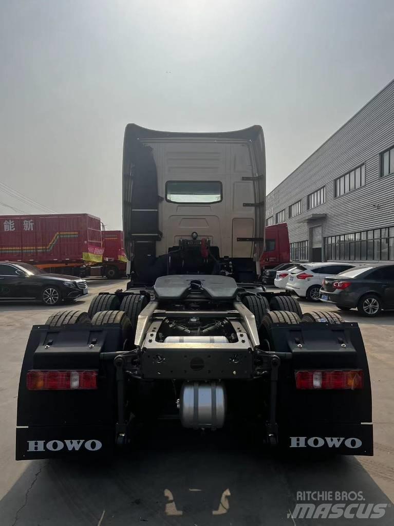 Howo T7H Тягачі