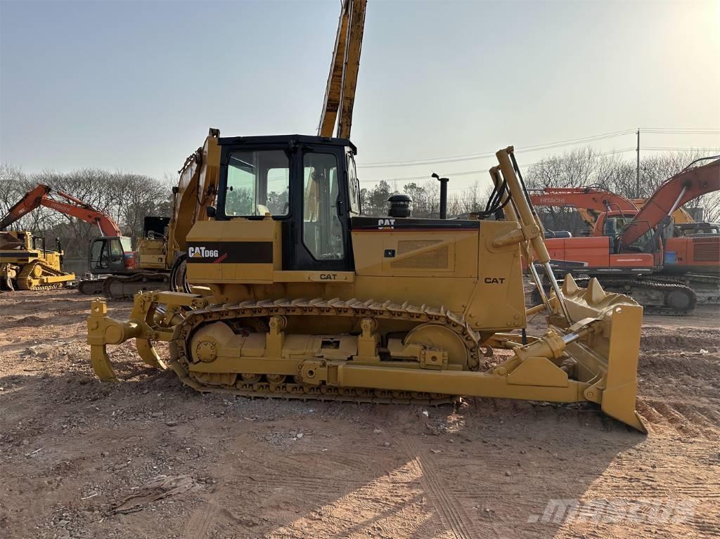 CAT D 6 G Гусеничні бульдозери