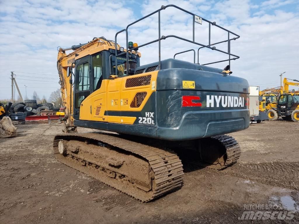 Hyundai HX 220 L Гусеничні екскаватори