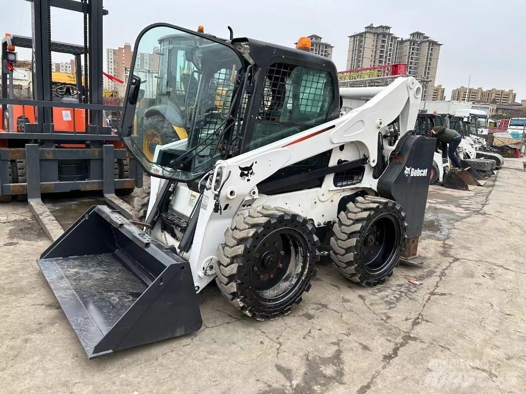 Bobcat S 750 Міні-навантажувачі