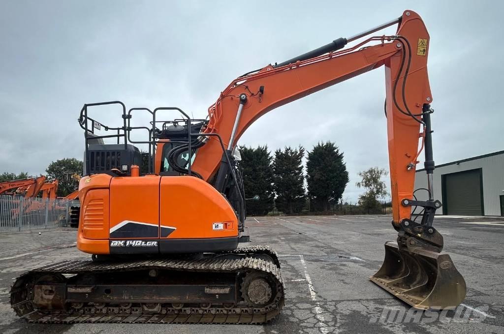 Doosan DX140LCR-7 Гусеничні екскаватори