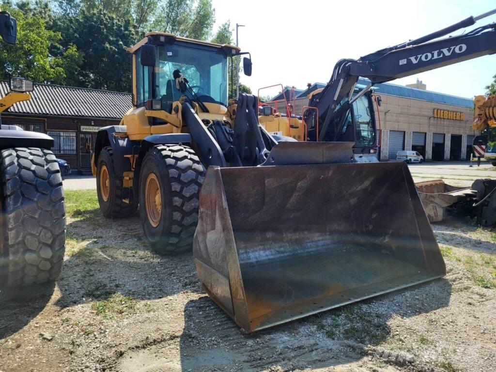 Volvo L70G Фронтальні навантажувачі