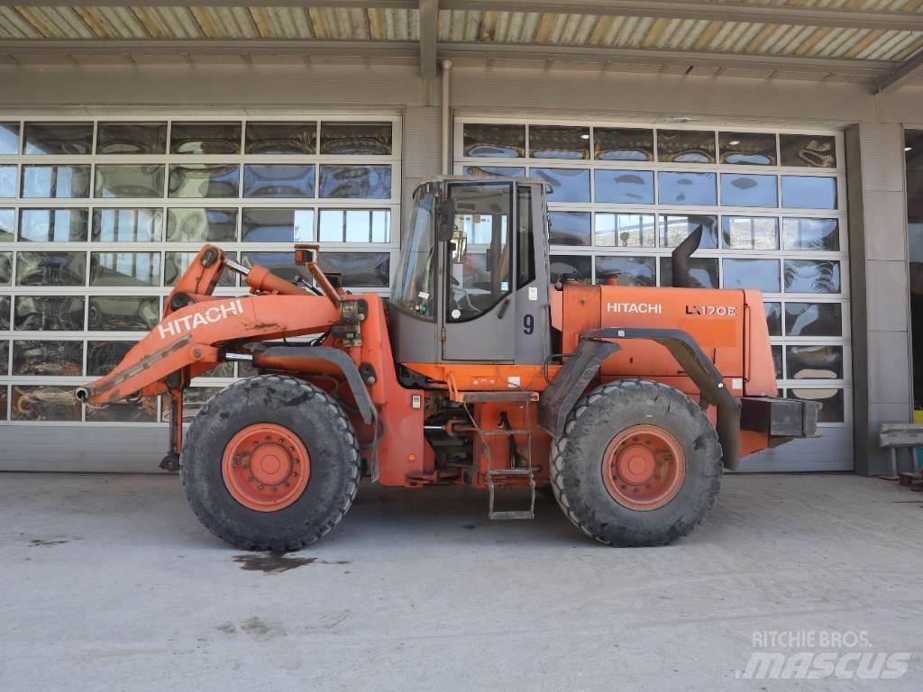 Hitachi LX 170 E Фронтальні навантажувачі