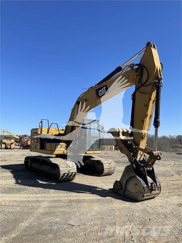 CAT 320 Гусеничні екскаватори