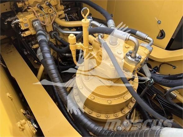 CAT 336FL Гусеничні екскаватори