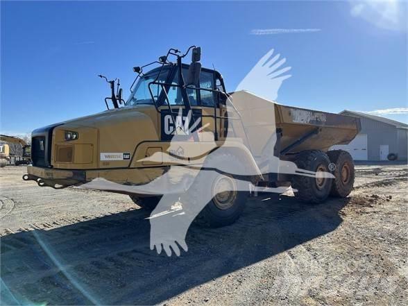CAT 725C Зчленовані самоскиди