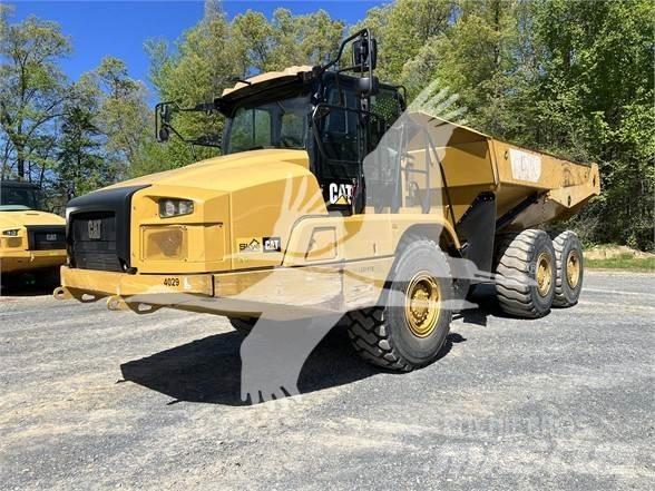 CAT 730 Зчленовані самоскиди