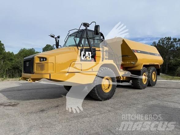 CAT 730C2 Поливальні машини