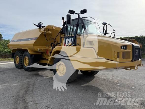 CAT 730C2 Поливальні машини