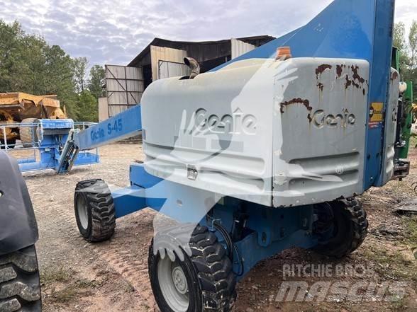 Genie S45 Телескопічні підйомники