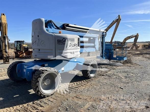 Genie Z60/34 Колінчаті підйомники