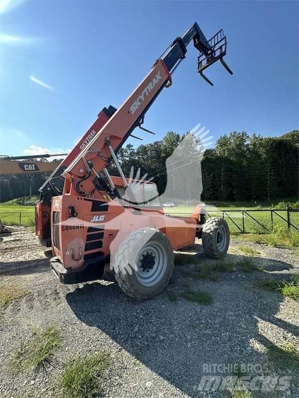 SkyTrak 6042 Телескопічні навантажувачі