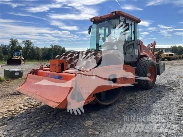 XCMG CV123PDU Грунтові котки