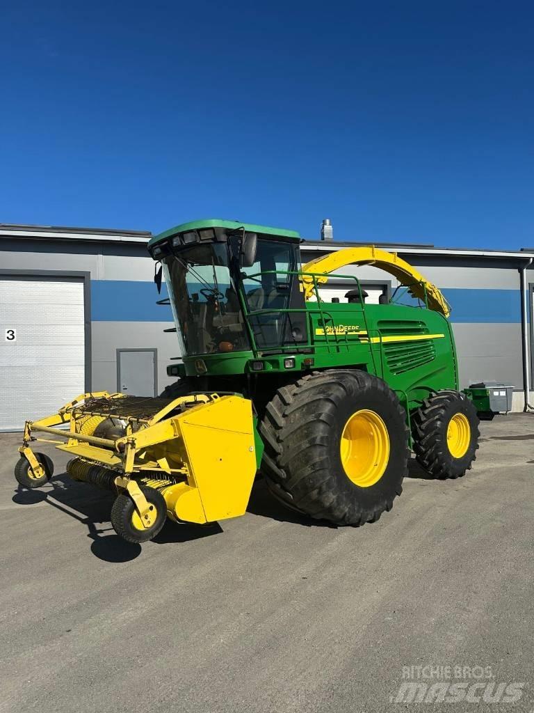 John Deere 7200 Кормозбиральні комбайни