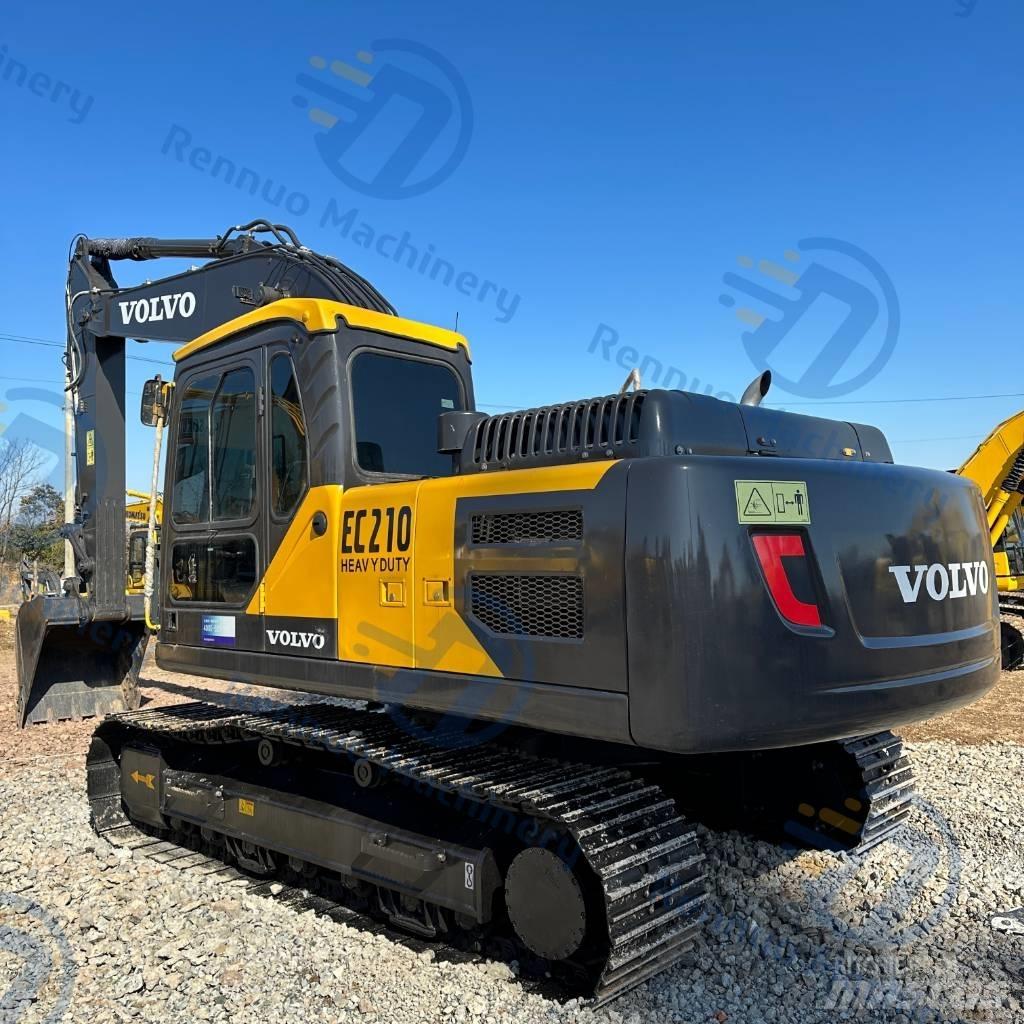 Volvo EC210 Гусеничні екскаватори