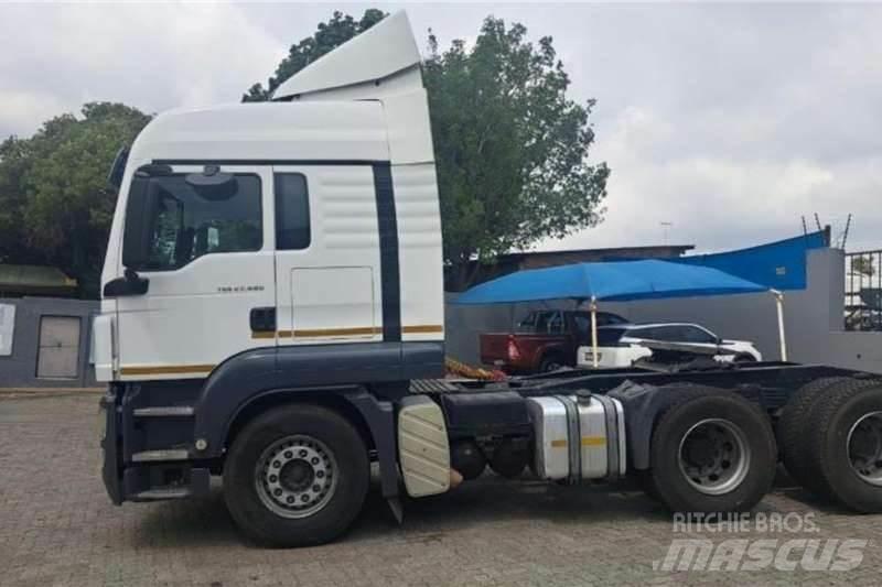 MAN 27.480 Вантажівки / спеціальні