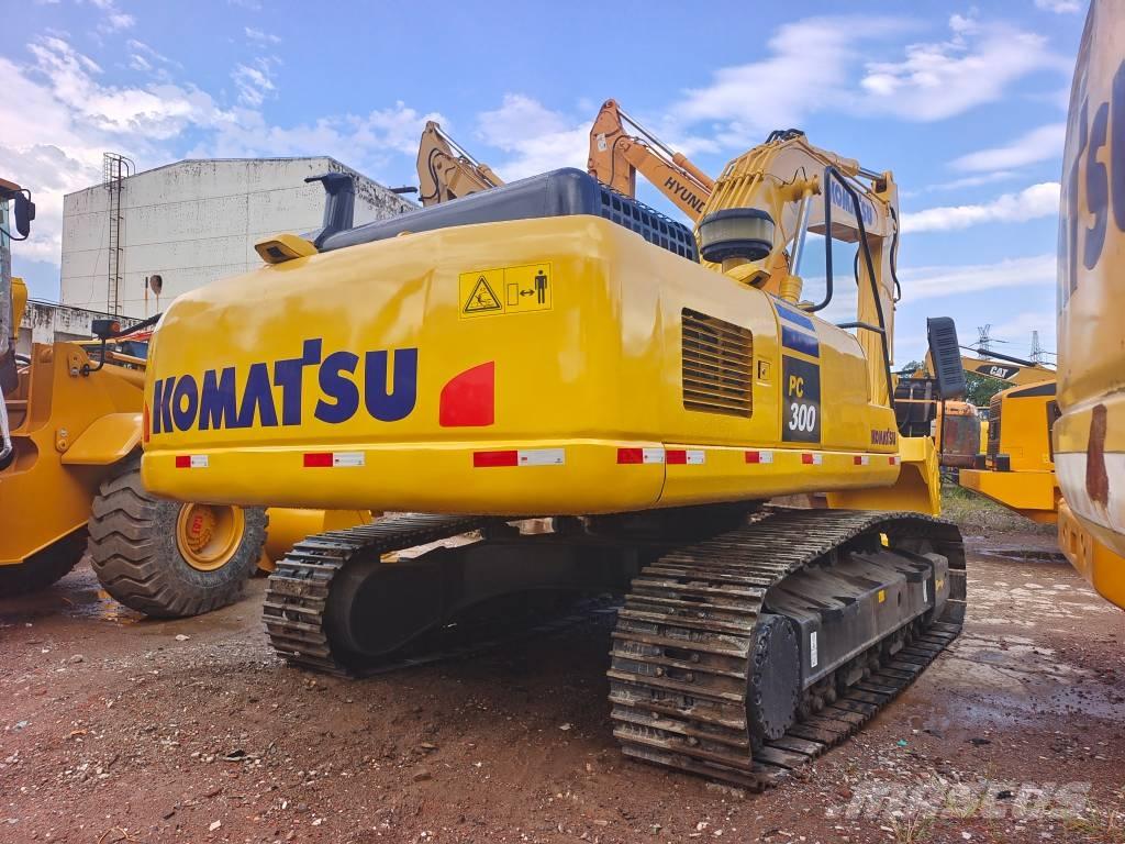 Komatsu PC 300-7 Гусеничні екскаватори