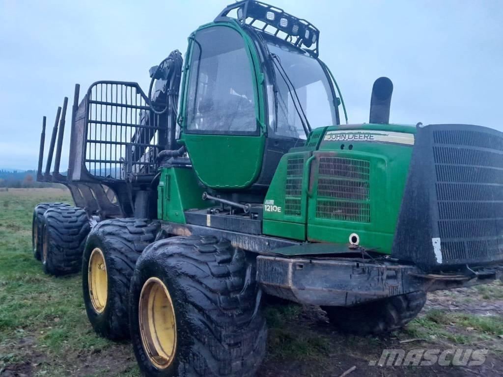 John Deere 1210 E Форвардери