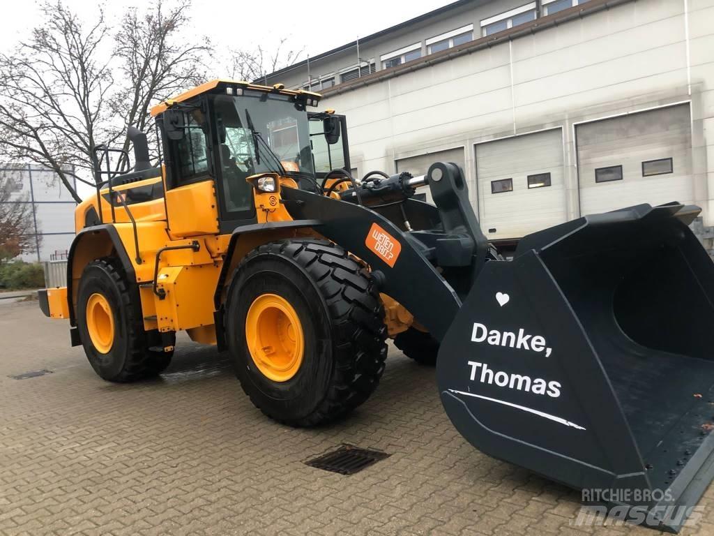 Hyundai HL975ACVT Телескопічні фронтальні навантажувачі
