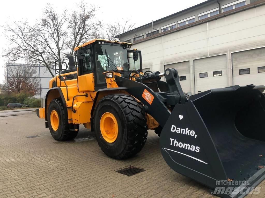 Hyundai HL975ACVT Телескопічні фронтальні навантажувачі