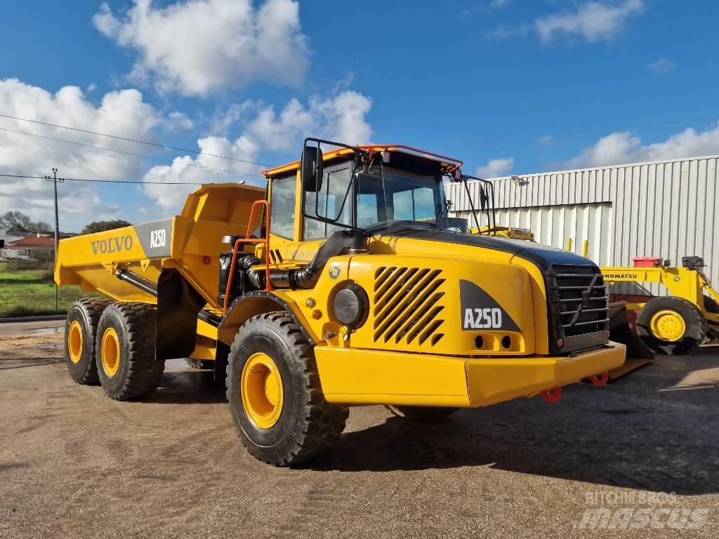 Volvo A 25 D Зчленовані самоскиди
