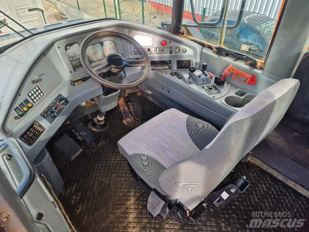 Volvo A 25 D Зчленовані самоскиди