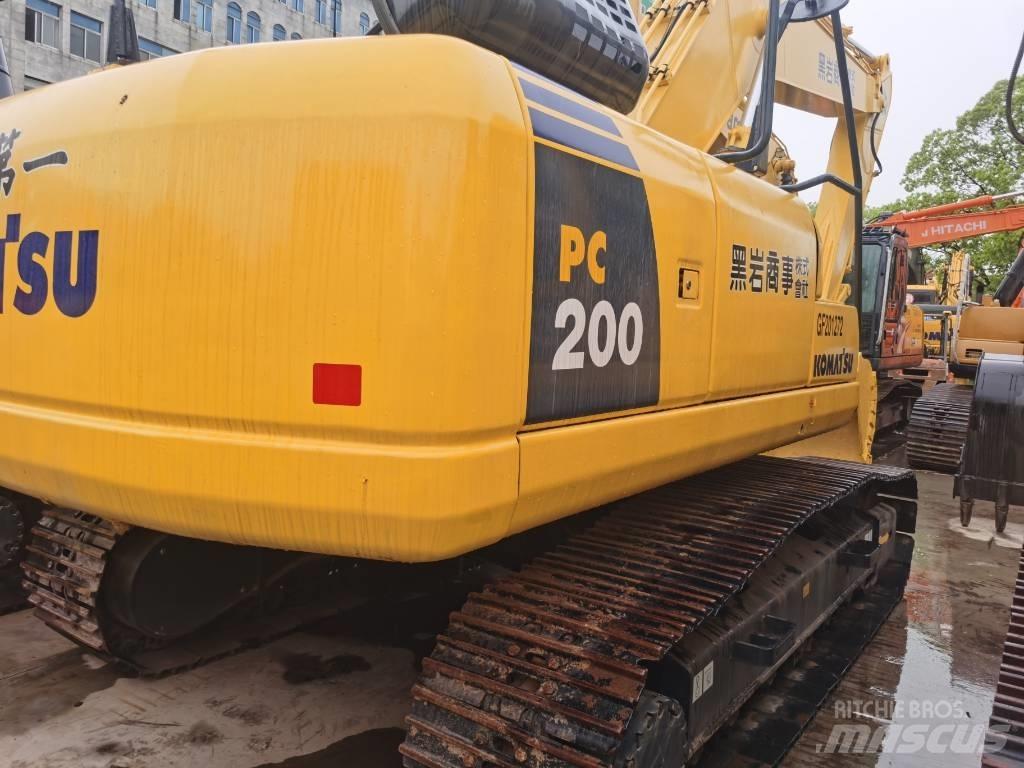 Komatsu PC 200-8 Гусеничні екскаватори