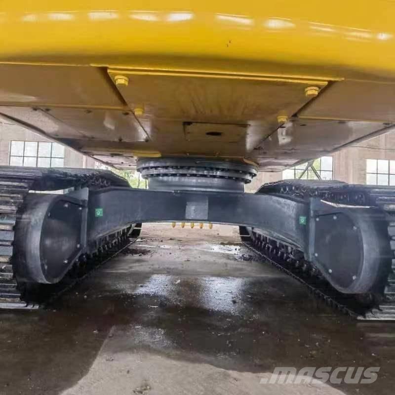 Komatsu PC300-7 Гусеничні екскаватори