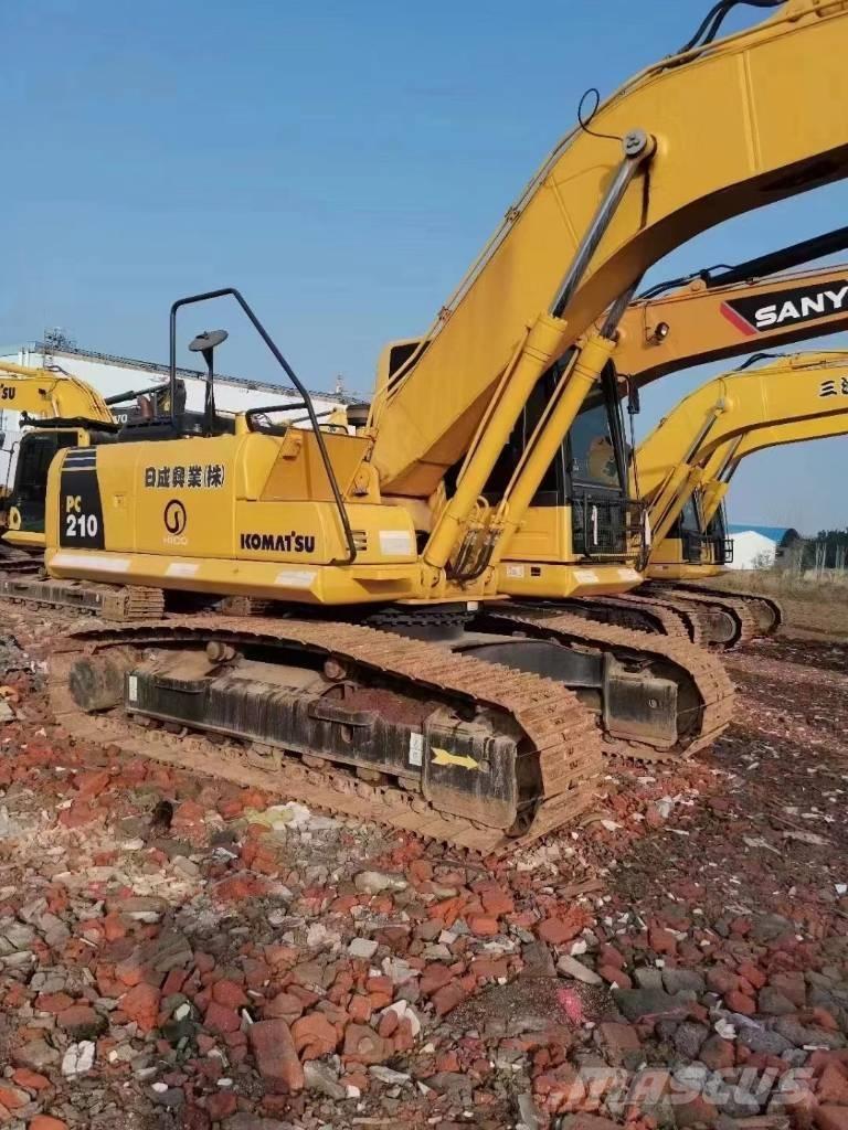 Komatsu pc 210 Гусеничні екскаватори