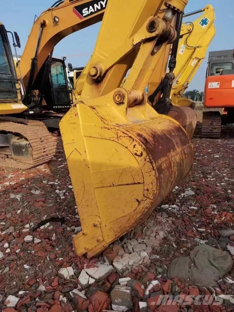 Komatsu pc 210 Гусеничні екскаватори