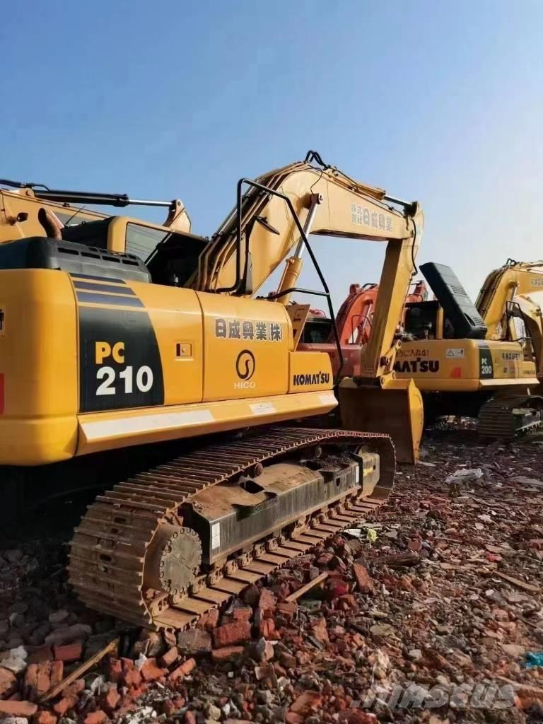 Komatsu pc 210 Гусеничні екскаватори