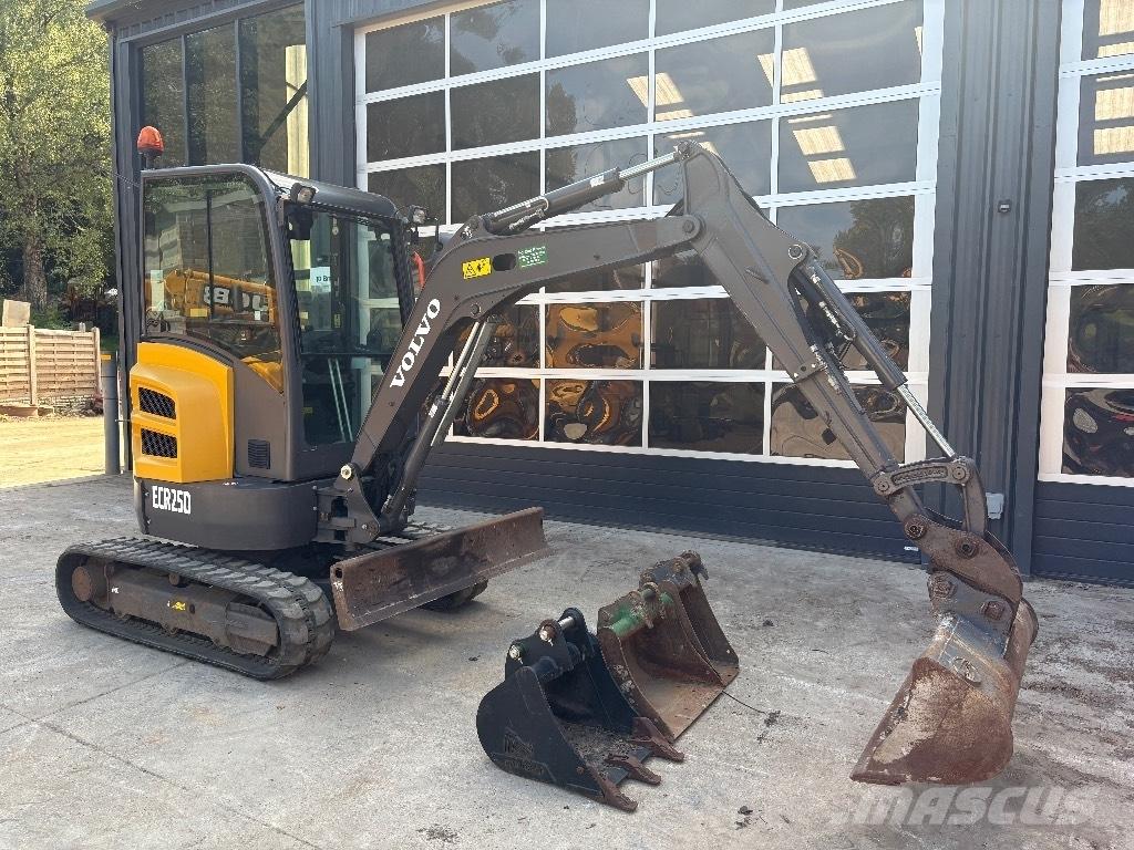 Volvo ECR 25 D Міні-екскаватори < 7т