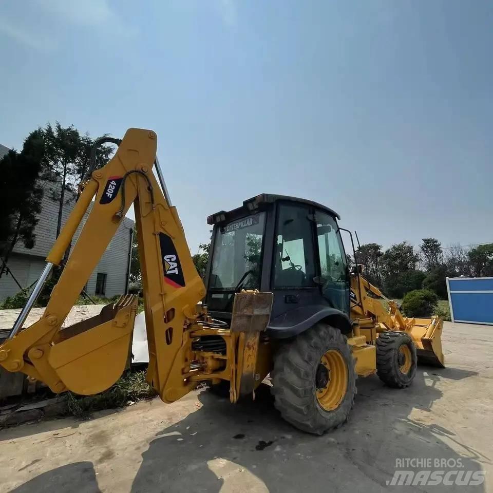 CAT 420 F Екскаватори-навантажувачі