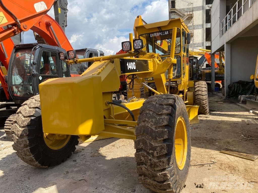CAT 140 G Грейдери