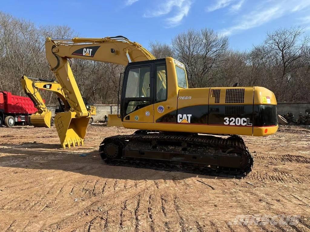 CAT 320CL Гусеничні екскаватори
